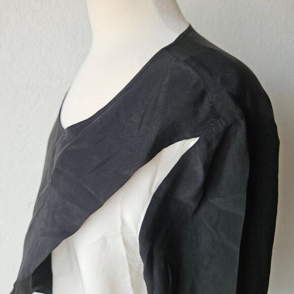 Neiman Marcus Black White Two Tone 100% Silk Asymmetrical Lagenlook Top Blouse M - Picture 4 of 6